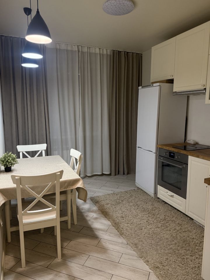1-комнатная квартира в аренду, Немировича-Данченко, 144/1 — 36 000 ₽/мес