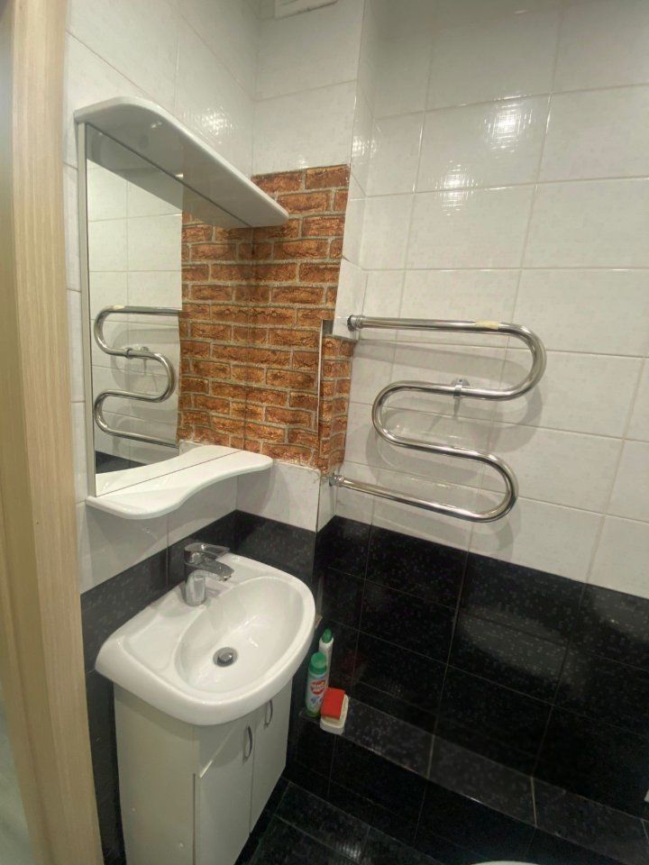 1-комнатная квартира в аренду, Есенина, 12/2 — 28 000 ₽/мес
